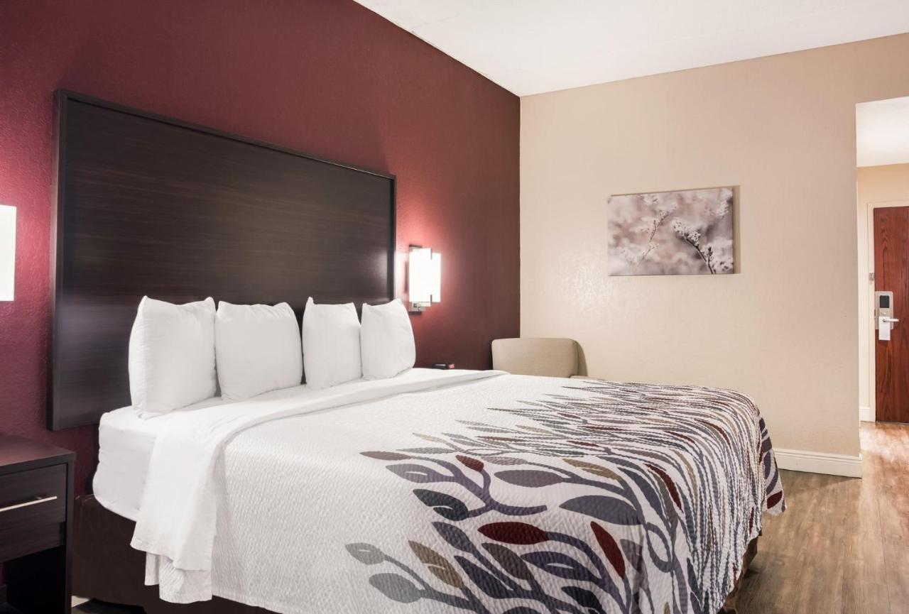 Red Roof Inn Tupelo Eksteriør billede