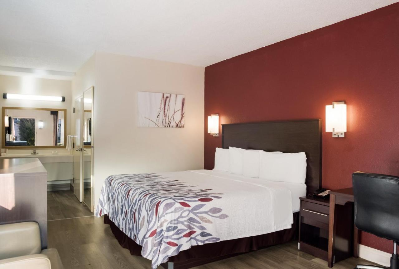 Red Roof Inn Tupelo Eksteriør billede