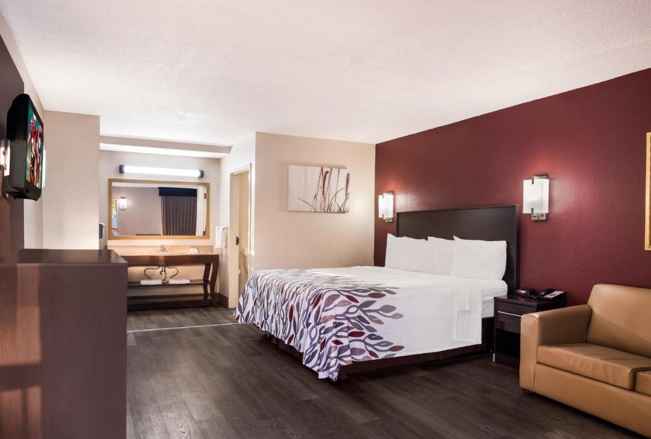Red Roof Inn Tupelo Eksteriør billede