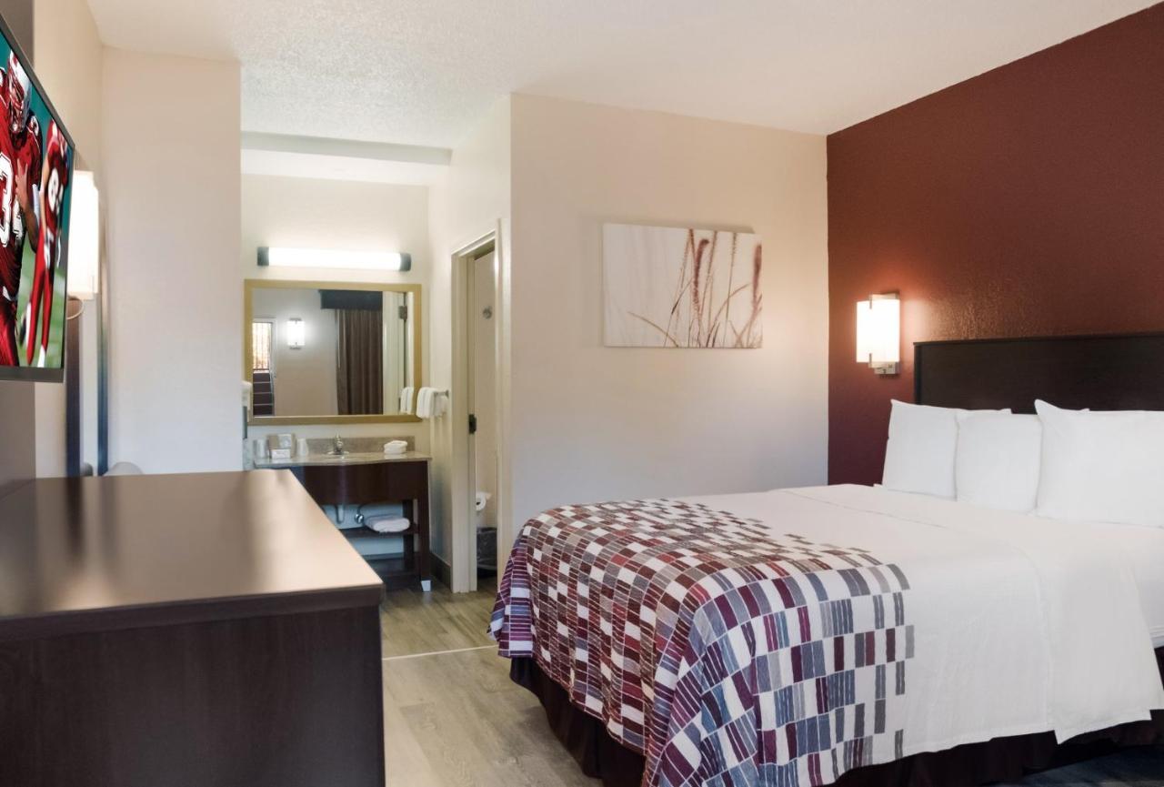 Red Roof Inn Tupelo Eksteriør billede